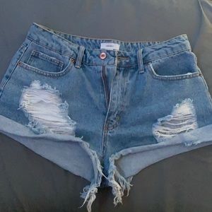 Jean shorts size 28